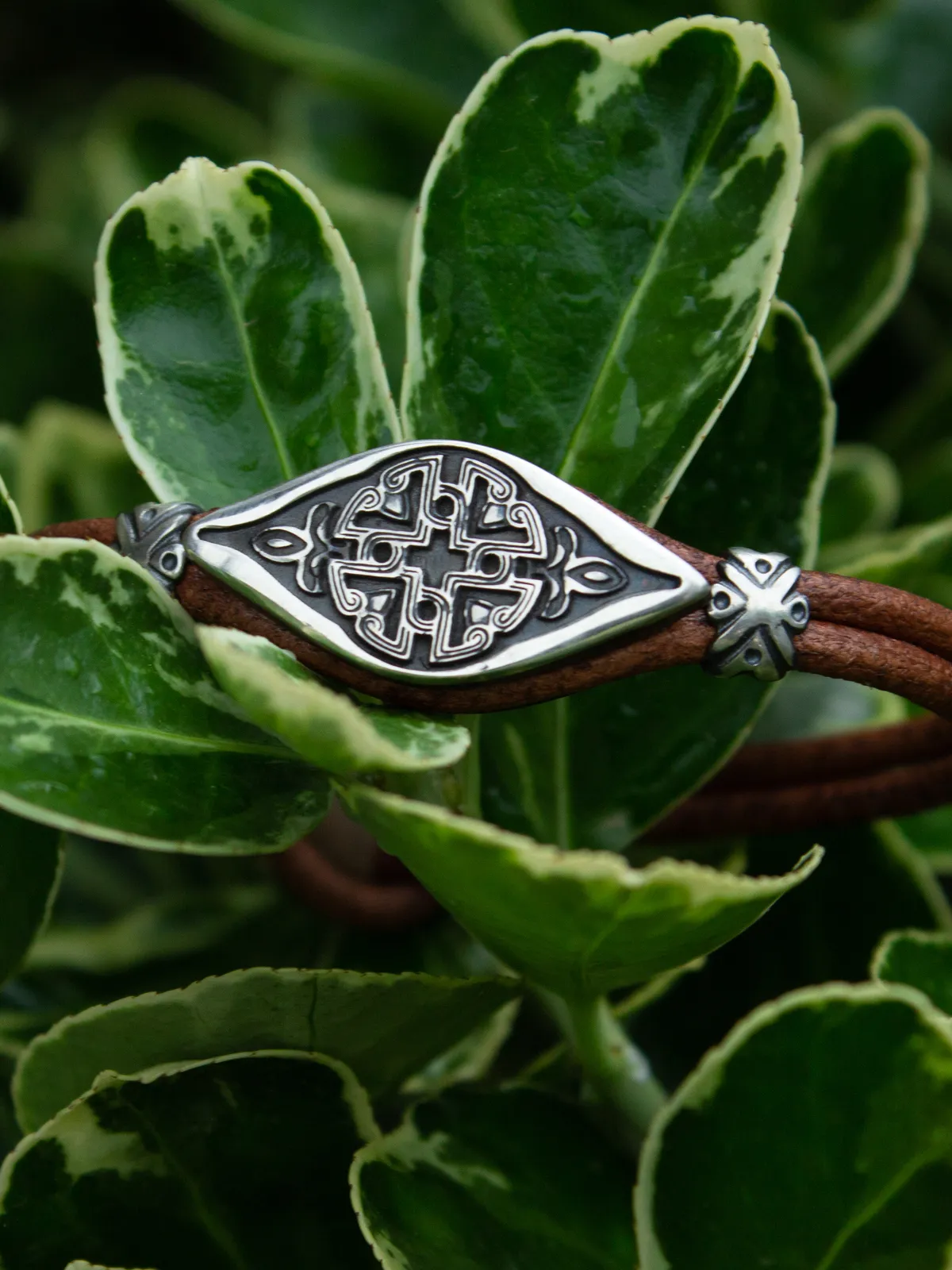 მცველი - Brown leather strap, large silver piece, M size